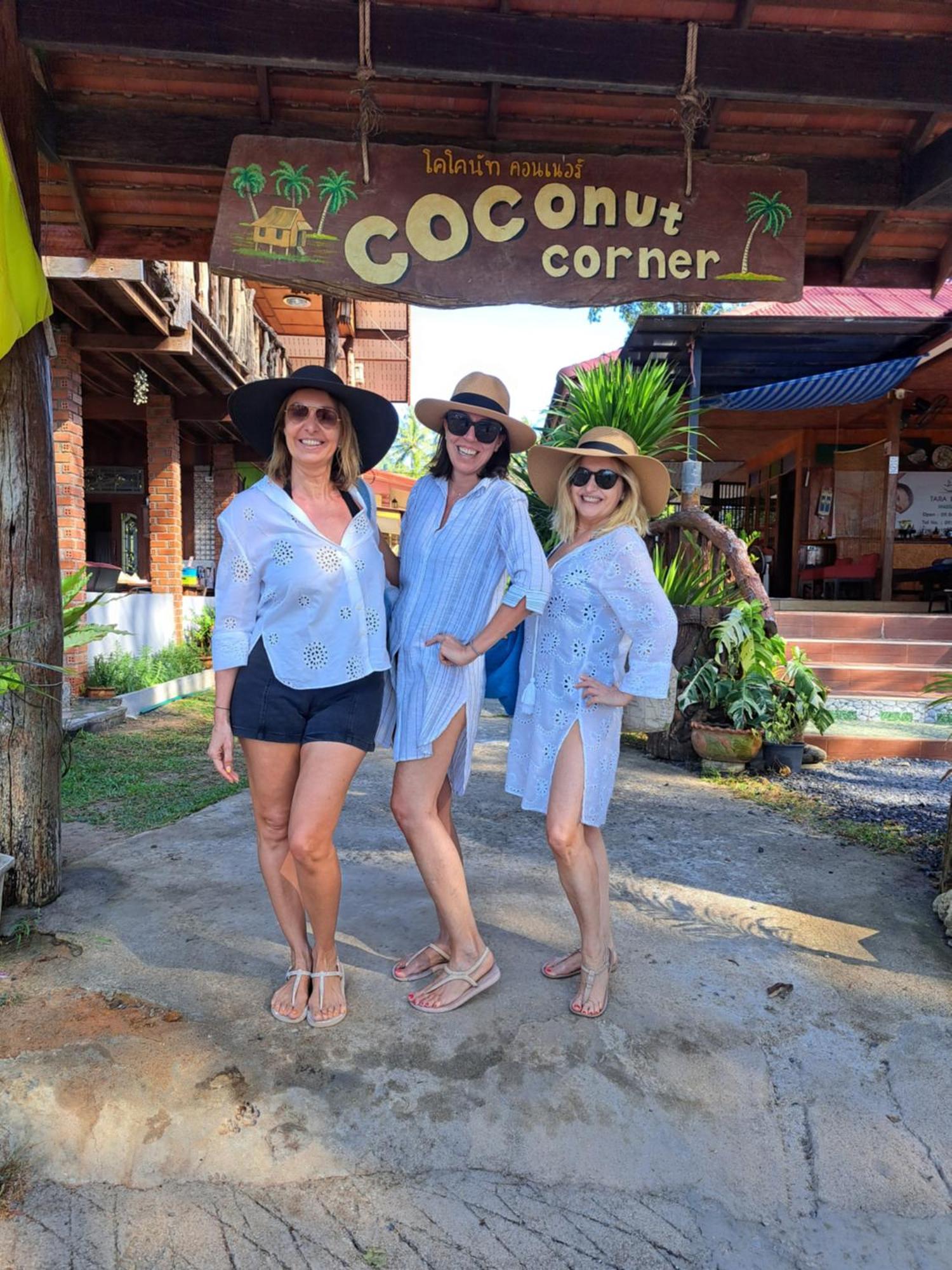 Coconut Corner Villa Ко Яо Ной Екстериор снимка