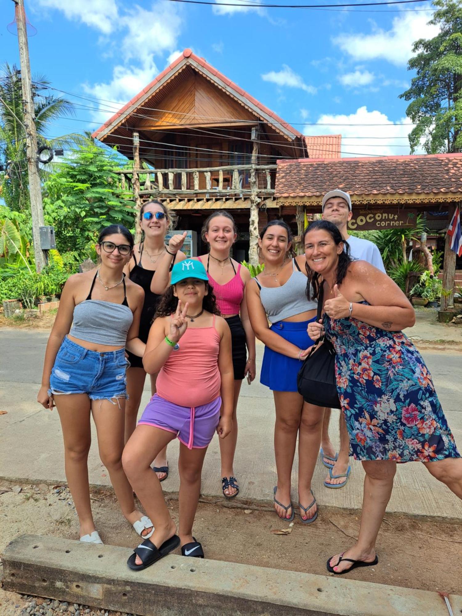 Coconut Corner Villa Ко Яо Ной Екстериор снимка